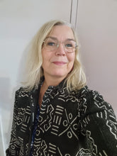 Load image into Gallery viewer, Organic cotton jacket. Natural colours. Bogolan.