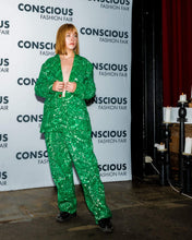 Load image into Gallery viewer, Two piece organic cotton. Unisex fit.