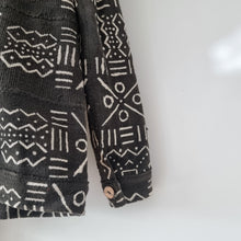 Load image into Gallery viewer, Organic cotton jacket. Natural colours. Bogolan.
